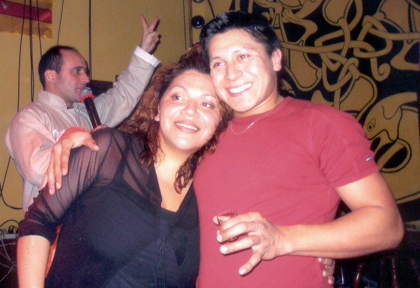 foto preciosa si no fuera por el gilipollas del microfono detras.jpg